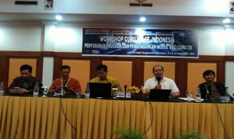 Suasana workshop guru TKI se-Indonesia di Makassar, Senin (21/12).