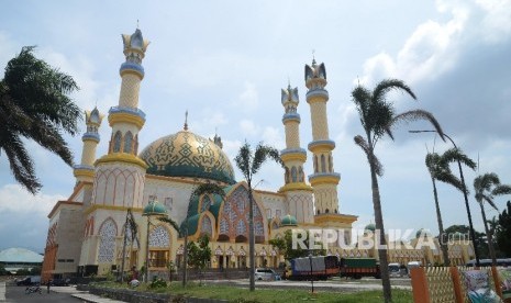 Suasanan komplek Islamic Center Mataram, Lombok, NTB. Sabtu (28/1) 