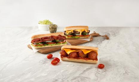 Subway meluncurkan menu terbaru, yakni meatball marinara, roast beef dan steak jalapeno.