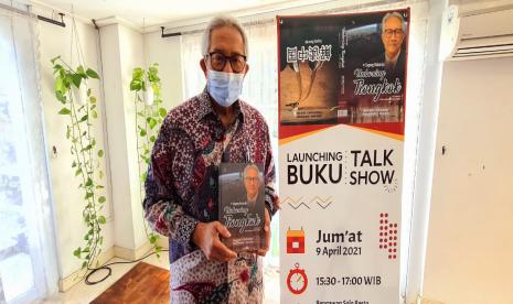 Sugeng Rahardjo meluncurkan buku Unboxing Tiongkok - belajar dari Tiongkok.