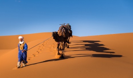 Suku berber penghuni gurun pasir di Afrika Utara.