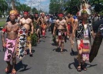 Suku Dayak