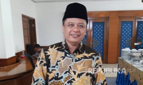 Sultan Sepuh XIV Keraton Kasepuhan Cirebon, PRA Arief Natadiningrat mengapresiasi kinerja Bank Jabar Banten ( BJB). Dia berharap agar BJB terus berkembang dan memberi manfaat lebih besar bagi umat.