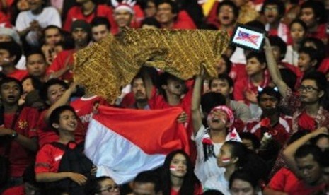 Batik dan bendera Merah Putih. (ilustrasi) 