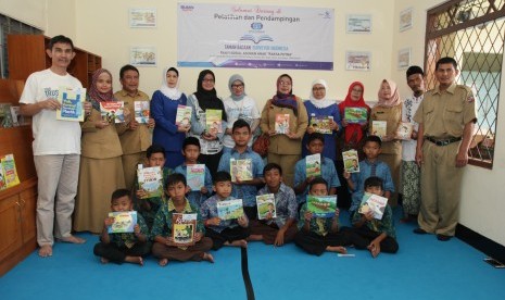 Surveyor Indonesia meresmikan taman bacaan di Panti Sosial Asuhan Raksa Putra,  Bogor.