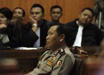 Susno Duadji mendengarkan pembacaan vonis terhadap dirinya.