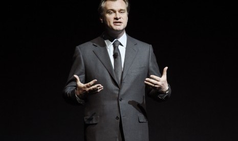 Sutradara Christopher Nolan.