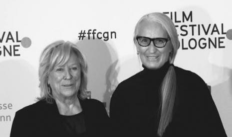 Sutradara perempuan asal Australia, Jane Campion (kanan), sutradara ketiga yang meraih penghargaan Oscar.