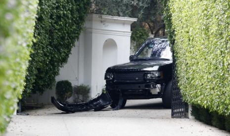 SUV hitam yang dikendarai David Beckham 