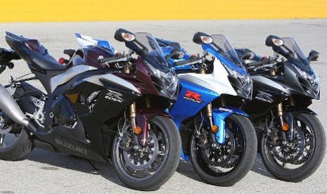 Suzuki GSX R1000, salah satu tipe motor yang ditarik Suzuki di Amerika Serikat