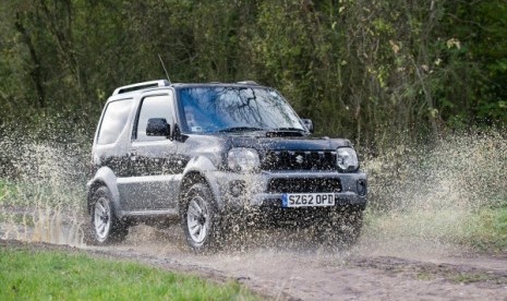 Suzuki Jimny terbaru siap rilis pada 2016. 