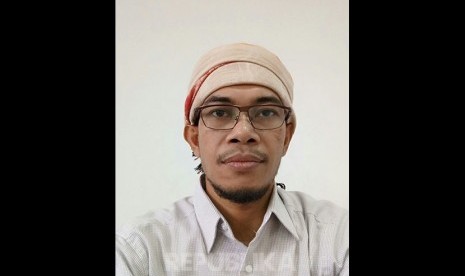 Syahruddin El  Fikri