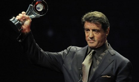  Sylvester Stallone saat menerima penghargaan Career Achievement Award di ajang CinemaCon Big Screen Achievement Awards, 26 April 2012 di Las Vegas. 