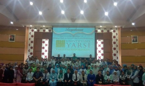 Syukuran akreditasi A Universitas YARSI.