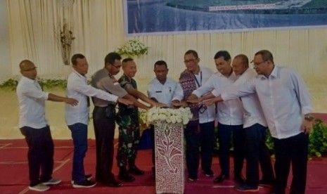 T Telkom berencana akan pasang internet di 193 desa di Kabupaten Timor Tengah Utaa (TTU). Rencana tersebut mulai diimpelemtasikan melalui acara Kick Off Internet Desa Mangoesky Pemerintahan Kabupaten Timor Tengah Utara yang merupakan kerja sama antara pemerintah daerah setempat dengan PT Telkom melalui anak perusahaannya PT Telkom Satelit Indonesia.