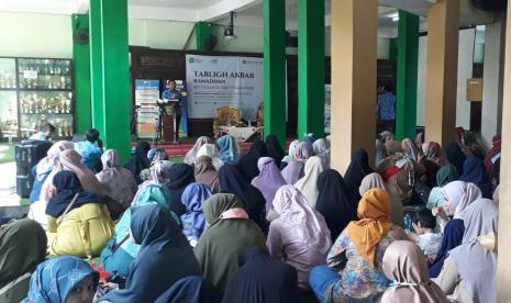 Tabligh Akbar Ramadhan di SIT Harapan Umat Karawang