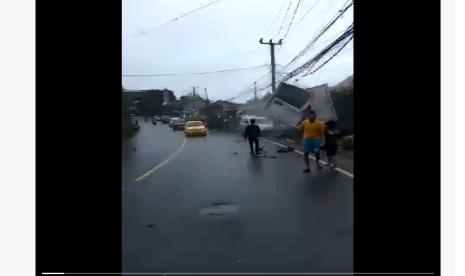 Kecelakaan beruntun di  Jalan Raya Puncak, Jawa Barat, Selasa (23/1/2024). Polisi menjelaskan kronologi kecelakaan beruntun di jalur Puncak, Bogor.