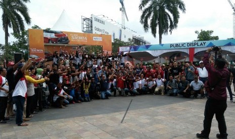 TACI Chapter Pekanbaru komunitas terbaik di Toyota Community Gathering 2016