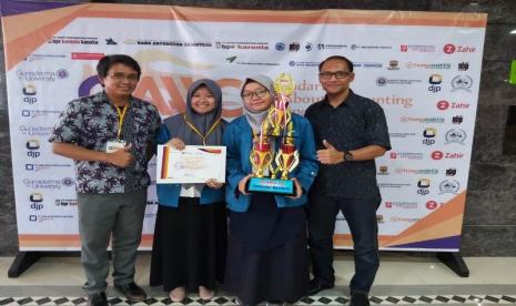 Tahun ini dua mahasiswi Universitas Bina Sarana Informatika Program Studi Sistem Informasi Akuntansi Kampus Utama meraih prestasi juara III (Tiga)  kompetisi nasional Gunadarma All About Accounting Competition (GAAAC) 2020 untuk kategori Analisa Laporan Keuangan. 