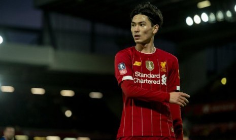 Takumi Minamino menjalani debutnya bersama Liverpool di Piala FA.