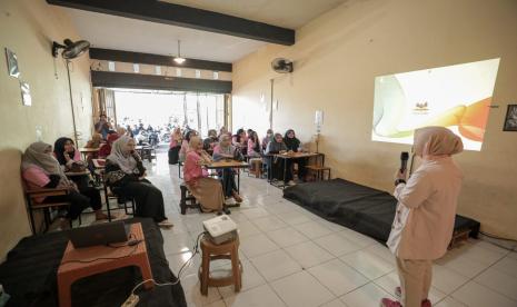 Talkshow bersama milenial tentang Pola Hidup Bersih & Sehat di Aliansi Kopi, Kecamatan Somba Opu, Kabupaten Gowa, Sulsel. 