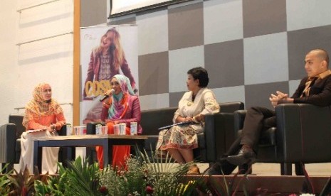 Talkshow bertema “Fashion, World, and Religion” di Auditorium Pustiknas UIN Syarif Hidayatullah Jakarta