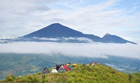 Pemandangan Taman Bukit Pergasingan Sembalun di Lombok.