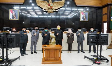 Tampak anggota DPRD Jabar yang mengikuti rapat paripurna