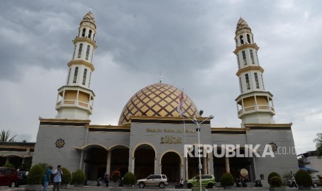 Ambon dinilai berhasil kelola kerukunan umat beragama. Tampak depan Masjid Raya Al-Fatah di Kota Ambon, Maluku. Ilustrasi 