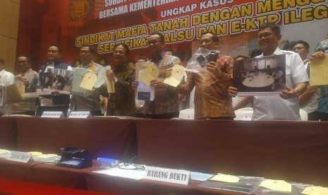 Tampak Menteri Agraria dan Tata Ruang/Badan Pertanahan Nasional (ATR/BPN), Sofyan Djalil ketika menghadiri salah satu acara ATR/BPN.