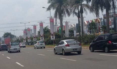 tampak salah satu ruas jalan di kawasan Gading Serpong, Tangerang