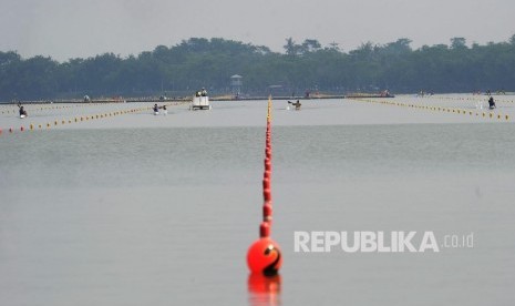 Tampak suasana lintasan pertandingan Kano di Situ Cipule, Karawang, Jawa Barat, Ahad (18/9). (Republika/ Tahta Aidilla)