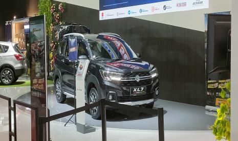 Tampak Suzuki XL7 yang menjadi andalan Suzuki di segmen medium SUV