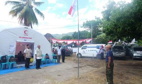 tampak upacara HUT Kemerdekaan RI  di depan RS Lapangan BSMI