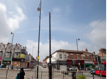 Tampak kamera CCTV di kawasan muslim di Sparkbrook di Birmingham, Inggris.