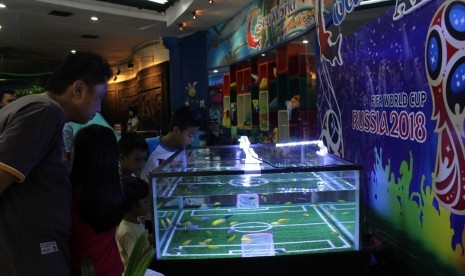 Tampilan Aquarium World Cup di Sea World Ancol, Rabu (13/6)