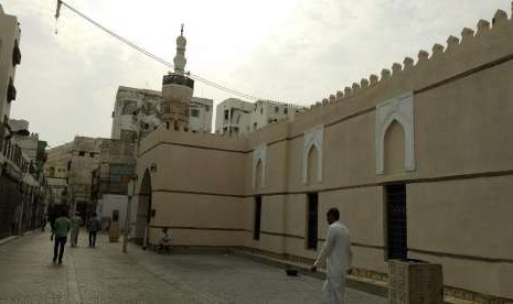 Jasa Sayyidah Nafisah, Guru Imam Syafi’i. Foto Ilustrasi: Tampilan luar Masjid Imam Syafi