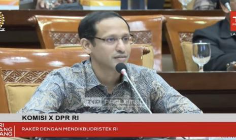 Tangkapan layar Menteri Pendidikan, Kebudayaan, Riset, dan Teknologi (Mendikbudristek) Nadiem Anwar Makarim dalam Raker bersama Komisi X DPR RI di Jakarta, Selasa (21/5/2024).