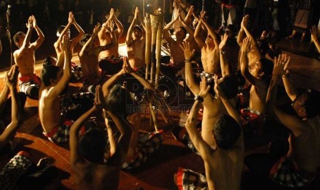 Tari kecak