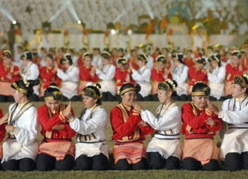 Tari Saman, salah satu tarian di Aceh