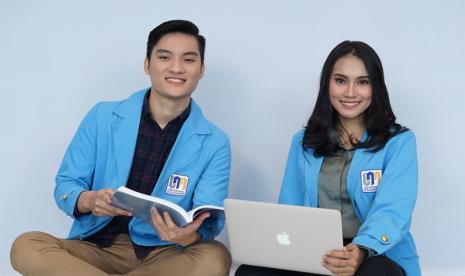 Tati Mardiana, Ketua Program Studi Sains Data Universitas Nusa Mandiri (UNM), menjelaskan sejumlah keunggulan yang dimiliki prodi Sains Data di UNM dibandingkan dengan kampus lainnya.