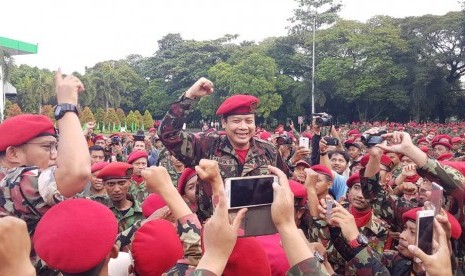 Taufik Kurniawan diarak Kokam Pemuda Muhammadiyah, saat menghadiri Apel Kokam Pemuda Muhammadiyah, Ahad (7/5)