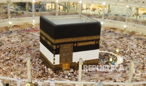 Masjidil Haram telah mengerahkan 70 layanan elektronik.. Foto: Tawaf ifadah di masjidil Haram Mekkah (ilustrasi).