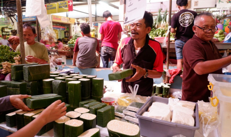 Tawi pelaku usaha UMKM yang berhasil mengenalkan tempe hingga mancanegara.