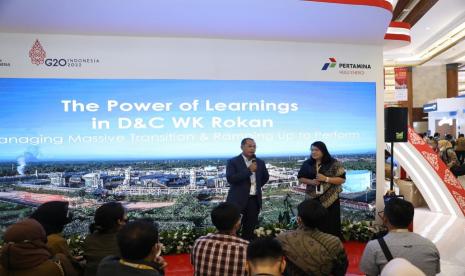 Team Manager Drilling OPS SLO PT Pertamina Hulu Rokan (PHR), Dody Hartawan saat paparan di booth PT Pertamina Hulu Energi (PHE) pada  IPA Convention and Exhibition 2022, Selasa (21/9/2022).