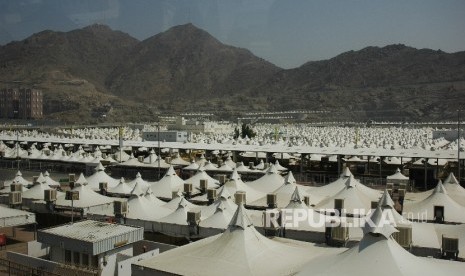   Tenda Haji Padang Arafah