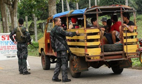 Tentara Filipina menjaga keamanan di Provinsi Sulu, selatan Filipina.