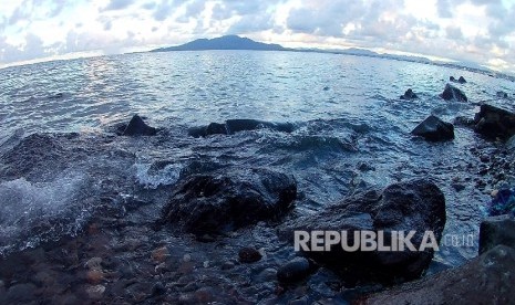 Tepian pantai di Bunaken, Kota Manado, Provinsi Sulawesi Utara.