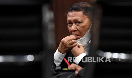 Terdakwa kasus dugaan korupsi pengadaan tiga unit Quay Container Crane (QCC) di PT Pelindo II pada tahun 2010, Richard Joost Lino menjalani sidang lanjutan di Pengadilan Tipikor, Jakarta Pusat, Kamis (21/10/2021). Sidang mantan Direktur Utama Pelindo II tersebut beragendakan pemeriksaan saksi. 