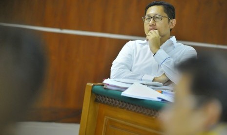 Terdakwa kasus dugaan korupsi Proyek Hambalang Anas Urbaningrum menjalani sidang lanjutan dengan agenda pemeriksaan saksi dari Partai Demokrat, Jakarta, Kamis (7/8). 